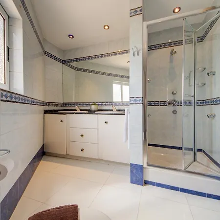 Spacious 4 Bedroom In The Heart Of St Julians By Shortletsmalta *