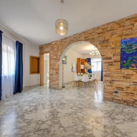Spacious 4 Bedroom In The Heart Of St Julians By Shortletsmalta